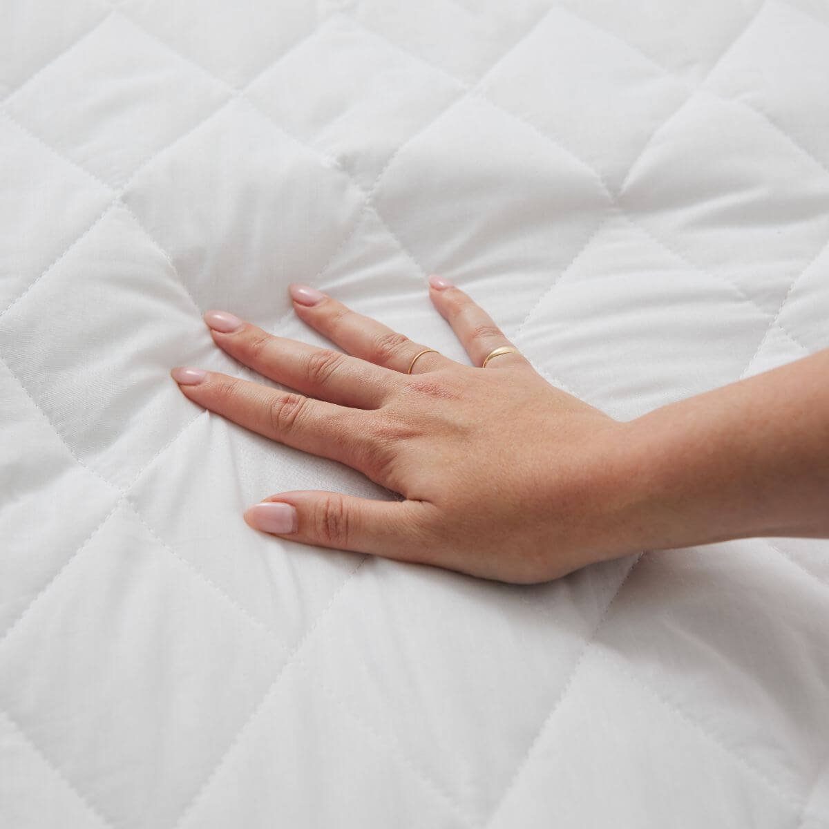 Invizi Waterproof Fitted Sheet - Absorbent Top Layer